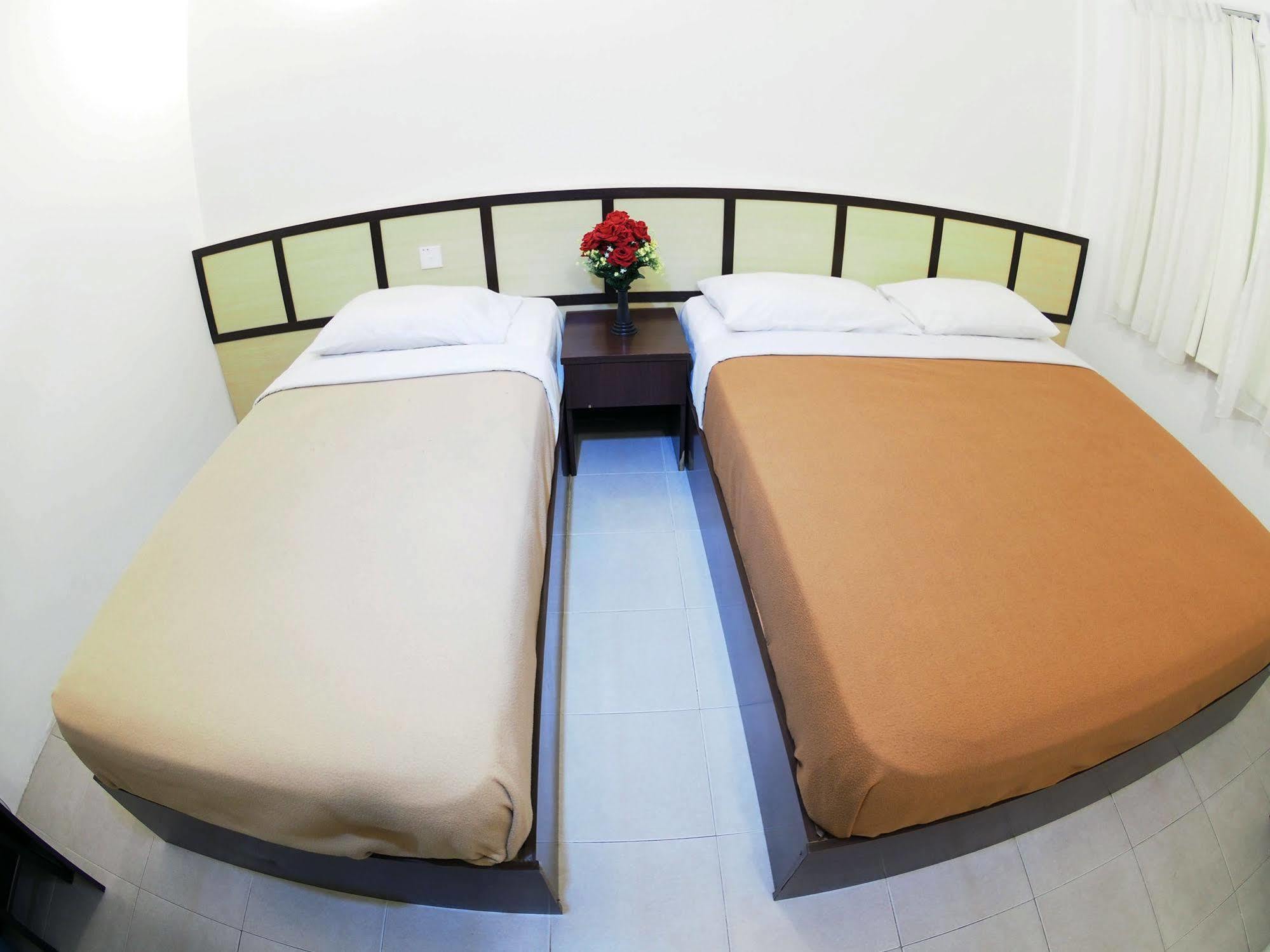 Oyo 1192 Hash House Hotel Malacca Exterior foto